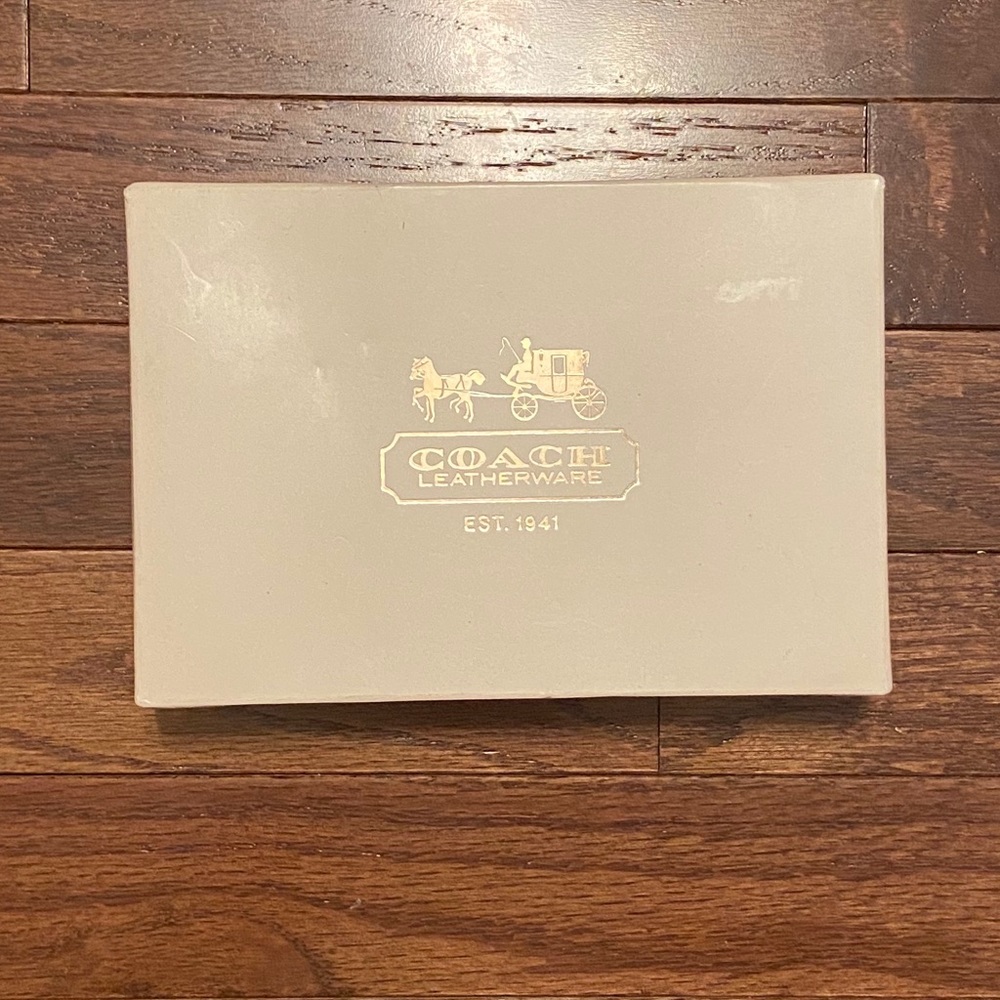 Coach Signature Multi Pouch - Picture 7 of 7